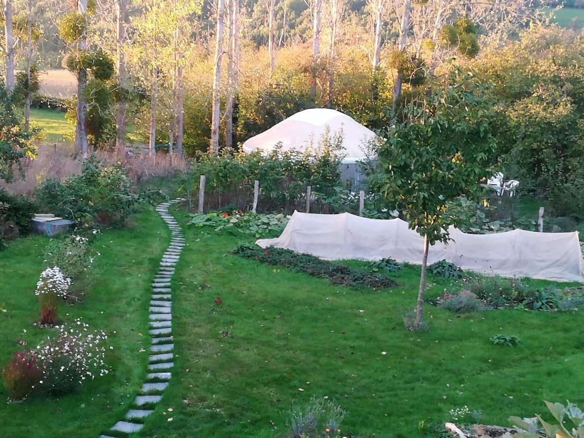 La Yourte Au Fonds Du Jardin Xhoris Екстер'єр фото